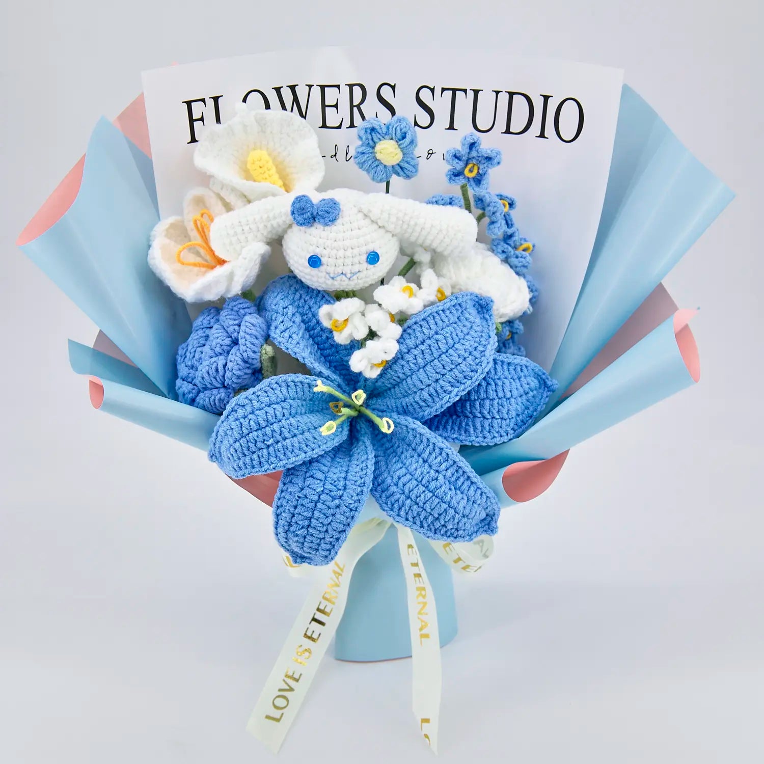 YSHomy Crochet Flowers Bouquet with Crochet Lily Cinnamoroll in Blue Wrapping