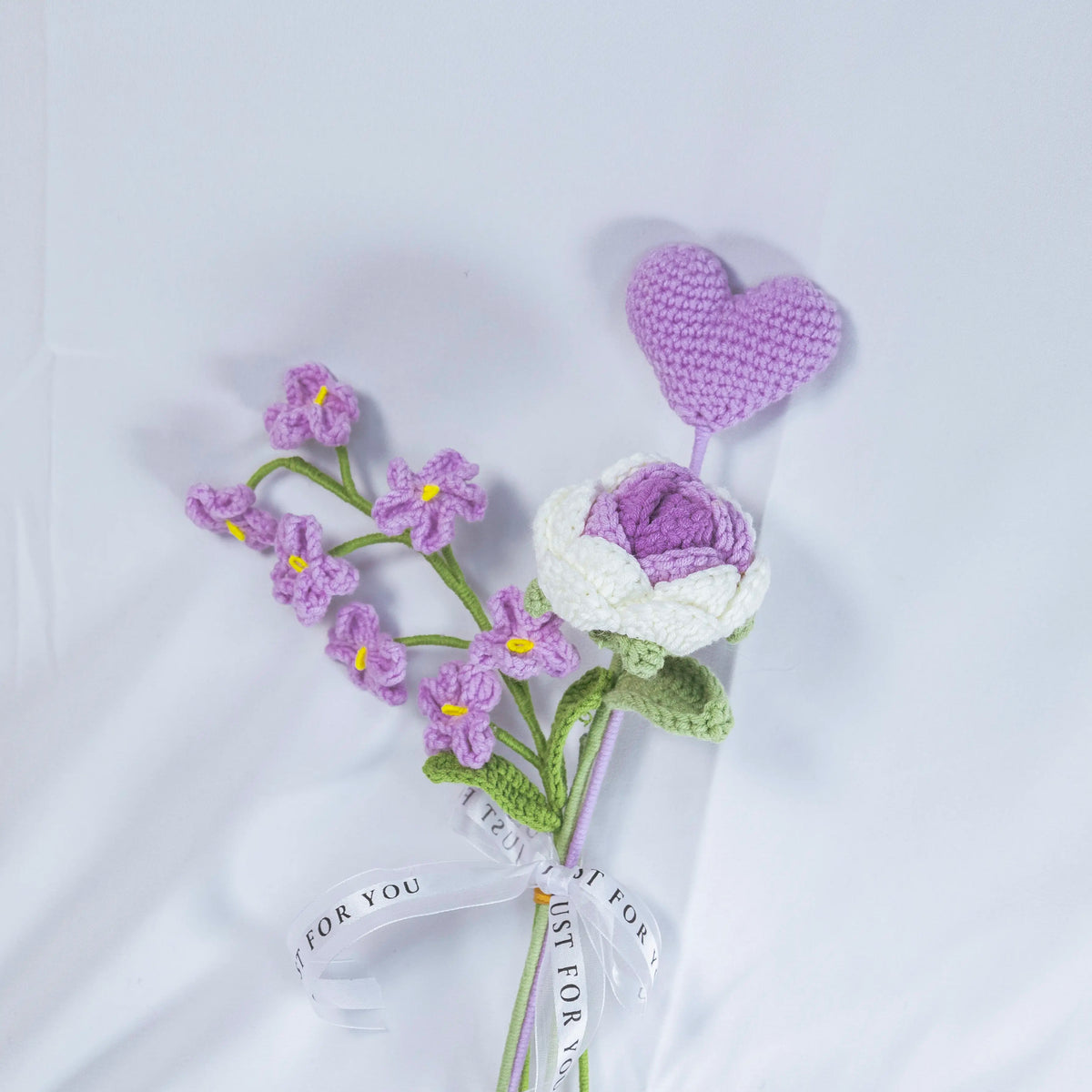 YSHomy Handheld Purple Crochet Flowers Bouquet with Rose & Forget-Me-Not & Heart