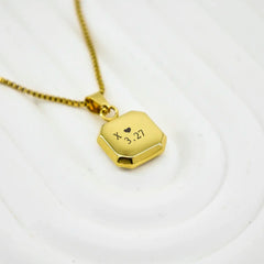 YSHomy 18K Gold-Plated Temperature-Sensitive Pendant Necklace with Personalized Photo & Text