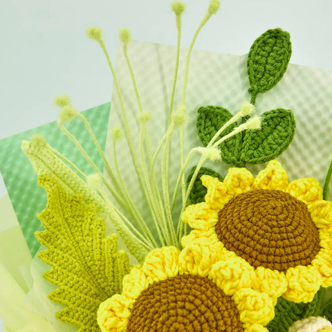 YSHomy Wrapped Crochet Flowers Bouquet with Crochet Sunflower in Green Wrapping